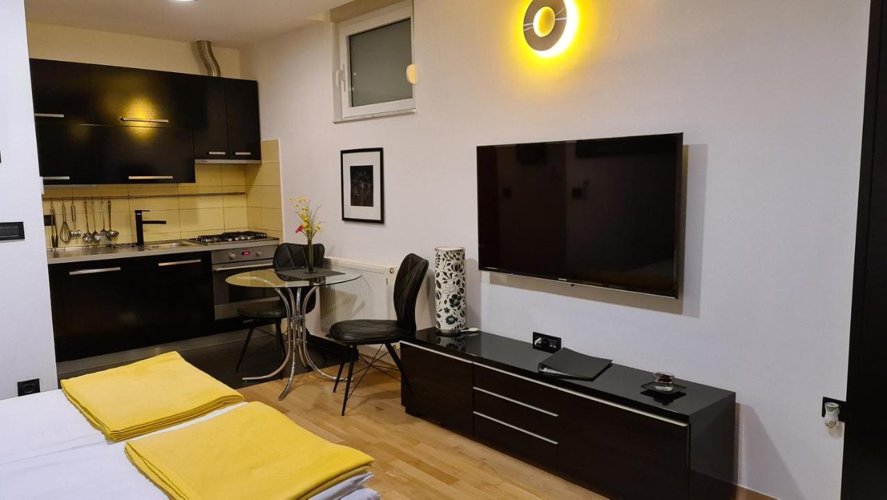 Apartmani Sanja クラピンスケ・トプリツェ エクステリア 写真